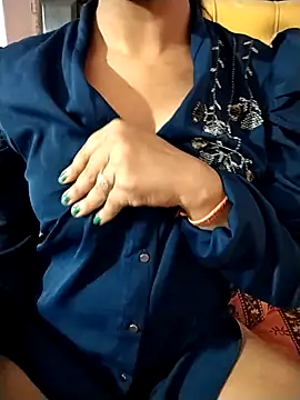 RASHMI SHARMA9 online show from 03/18/26, 06:11