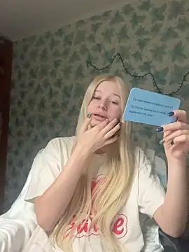 Barbie Blondie online show from 03/11/26, 04:02