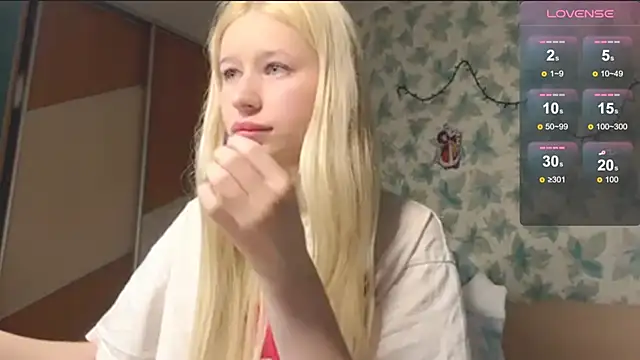 Barbie Blondie online show from 03/16/26, 05:39