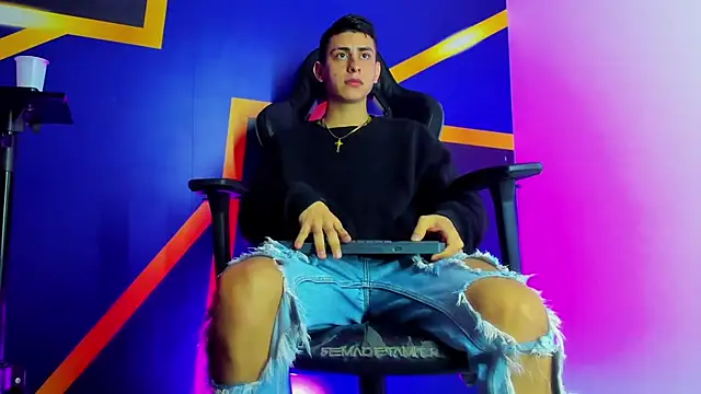 twink scott  online show from 11/30/25, 04:27