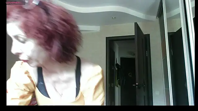 Snapshot of Kelly_Flurr chatting on 06/09/26, 08:04 Kelly Flurr online show from 06/09/26, 08:04