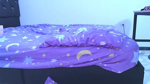 NoaLeon21 online show from 01/14/26, 08:14