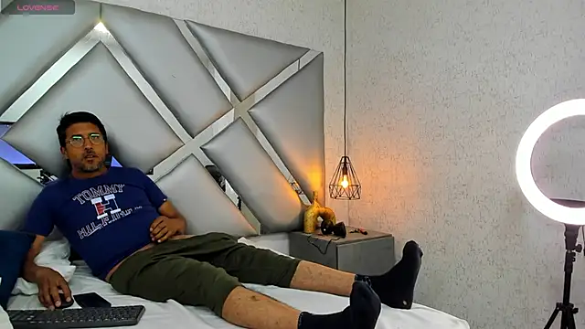 DANIDICK VC online show from 11/26/25, 12:17