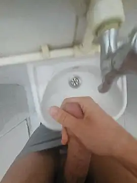 Snapshot of volkan108 chatting on 11/26/25, 09:05 volkan108 online show from 11/26/25, 09:05