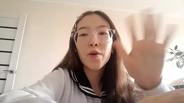 Snapshot of MollyTiger chatting on 12/02/25, 05:35 MollyTiger online show from 12/02/25, 05:35