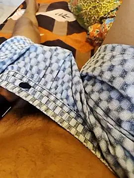 ishan2026 online show from 12/20/25, 09:05