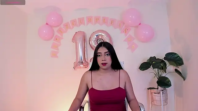 luna cute   online show from 02/20/26, 08:20