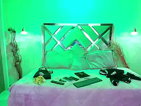 Snapshot of Dark_Dominika chatting on 02/11/26, 01:43 Dark Dominika online show from 02/11/26, 01:43