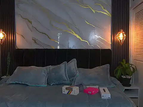 Snapshot of Dark_Dominika chatting on 03/15/26, 01:50 Dark Dominika online show from 03/15/26, 01:50