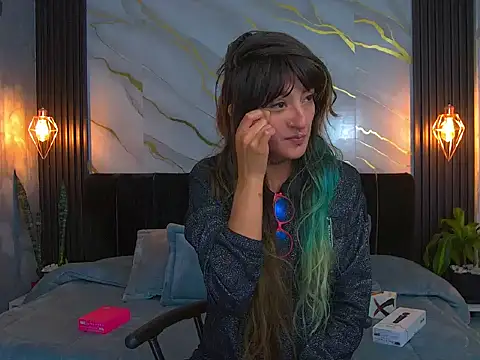 Snapshot of Dark_Dominika chatting on 03/19/26, 08:02 Dark Dominika online show from 03/19/26, 08:02