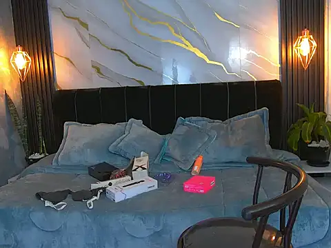 Snapshot of Dark_Dominika chatting on 04/08/26, 01:00 Dark Dominika online show from 04/08/26, 01:00