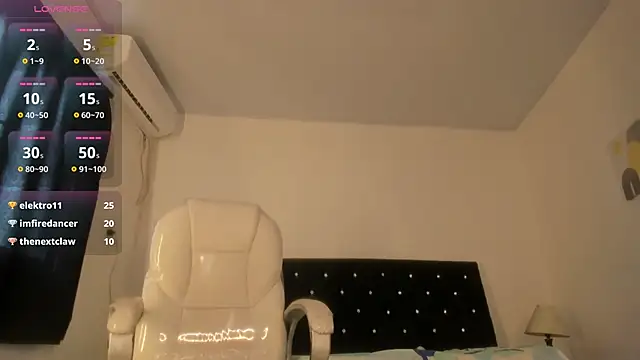 Snapshot of miiyaako_ds chatting on 11/29/25, 12:52 miiyaako ds online show from 11/29/25, 12:52