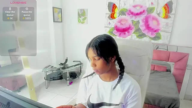 Snapshot of miiyaako_ds chatting on 12/01/25, 09:53 miiyaako ds online show from 12/01/25, 09:53