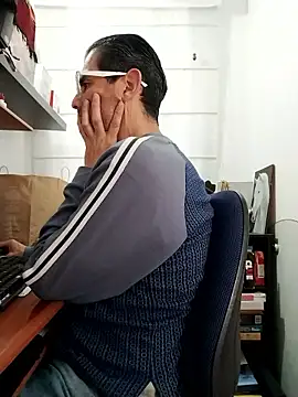 Fuegosutil online show from 01/14/26, 03:39