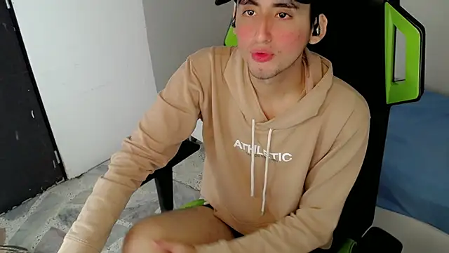 Snapshot of Fernan_flow chatting on 12/01/25, 03:11 Fernan flow online show from 12/01/25, 03:11