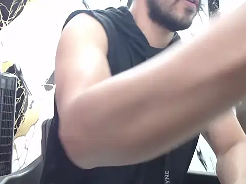 Snapshot of simonm667 chatting on 03/15/26, 08:26 simonm667 online show from 03/15/26, 08:26