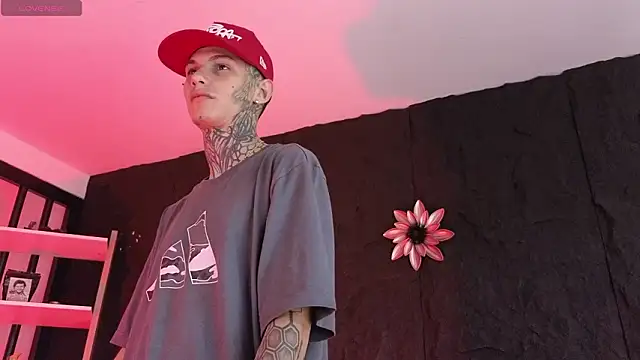 Snapshot of Paulo_527 chatting on 02/05/26, 08:57 Paulo 527 online show from 02/05/26, 08:57