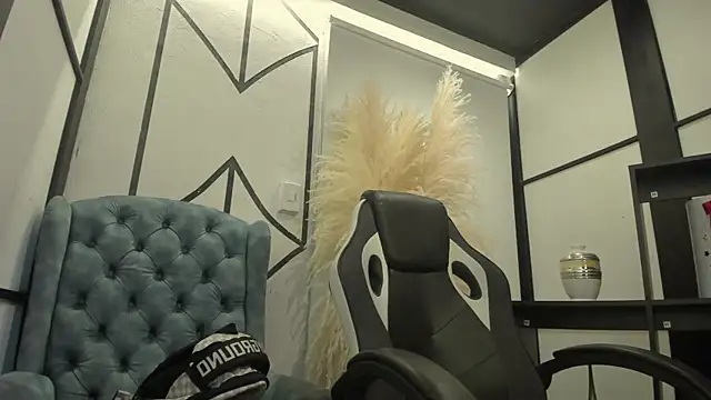 Snapshot of Paulo_527 chatting on 02/10/26, 07:40 Paulo 527 online show from 02/10/26, 07:40