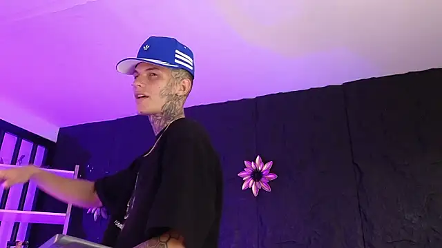 Snapshot of Paulo_527 chatting on 02/11/26, 10:04 Paulo 527 online show from 02/11/26, 10:04