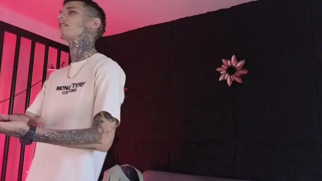 Snapshot of Paulo_527 chatting on 02/25/26, 09:46 Paulo 527 online show from 02/25/26, 09:46