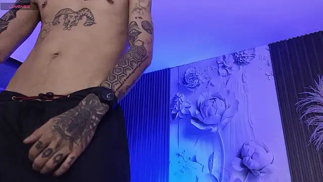 Snapshot of Paulo_527 chatting on 03/10/26, 06:18 Paulo 527 online show from 03/10/26, 06:18