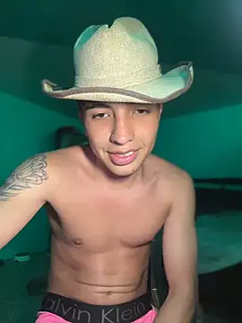 Snapshot of pabonsitoo chatting on 12/02/25, 03:12 pabonsitoo online show from 12/02/25, 03:12