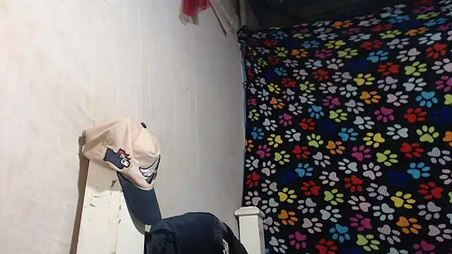 Snapshot of ELIZABET2- chatting on 02/02/26, 10:47 ELIZABET2- online show from 02/02/26, 10:47