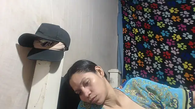 Snapshot of ELIZABET2- chatting on 02/10/26, 11:42 ELIZABET2- online show from 02/10/26, 11:42