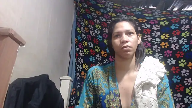 Snapshot of ELIZABET2- chatting on 04/04/26, 12:02 ELIZABET2- online show from 04/04/26, 12:02