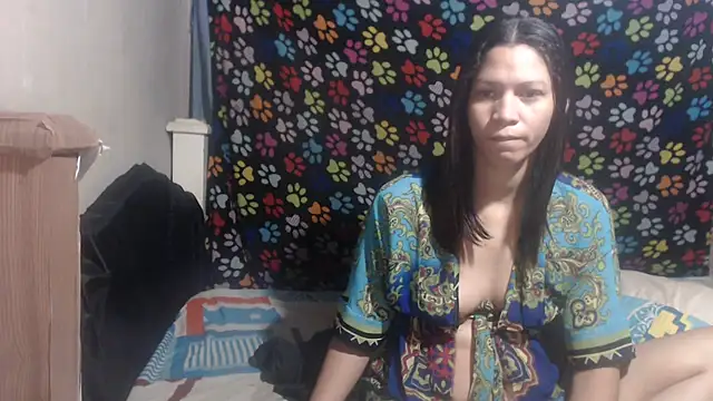 Snapshot of ELIZABET2- chatting on 04/08/26, 11:32 ELIZABET2- online show from 04/08/26, 11:32