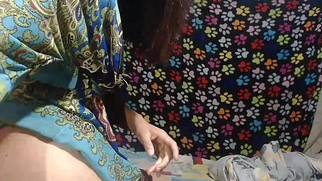 Snapshot of ELIZABET2- chatting on 04/10/26, 10:42 ELIZABET2- online show from 04/10/26, 10:42