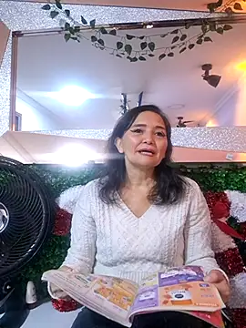 Snapshot of Alexa_Murphy_ chatting on 11/28/25, 01:25 Alexa Murphy online show from 11/28/25, 01:25