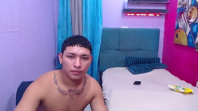 twinks fuck online show from 08/04/26, 12:03