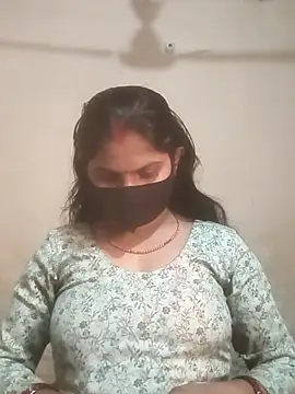 Pooja bhabhi00 online show from 01/13/26, 07:35