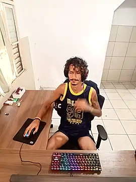 Snapshot of theyllorwillian chatting on 11/28/25, 10:29 theyllorwillian online show from 11/28/25, 10:29