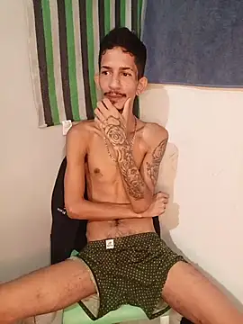 Snapshot of theyllorwillian chatting on 06/04/26, 12:11 theyllorwillian online show from 06/04/26, 12:11