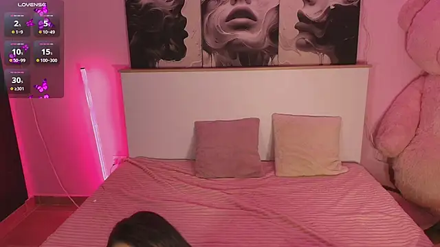 Snapshot of LindseyCoxx chatting on 04/12/26, 04:06 LindseyCoxx online show from 04/12/26, 04:06