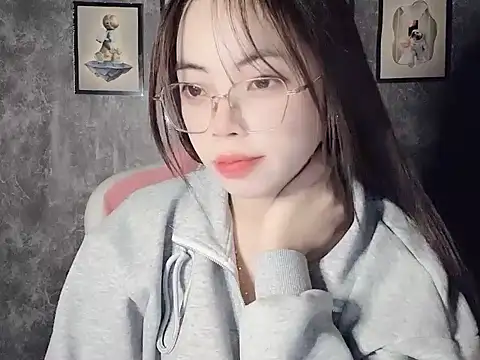 Snapshot of Aria5999 chatting on 12/01/25, 09:20 Aria5999 online show from 12/01/25, 09:20