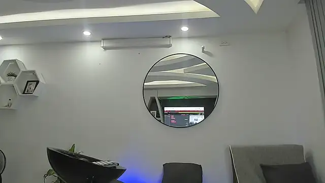 jamesshot online show from 06/08/26, 06:03