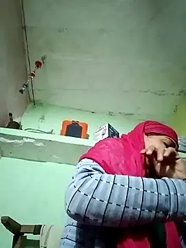 Snapshot of Janki_cute chatting on 12/23/25, 01:14 Janki cute online show from 12/23/25, 01:14