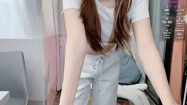 Snapshot of Fortune-PZ chatting on 11/29/25, 02:14 Fortune-PZ online show from 11/29/25, 02:14