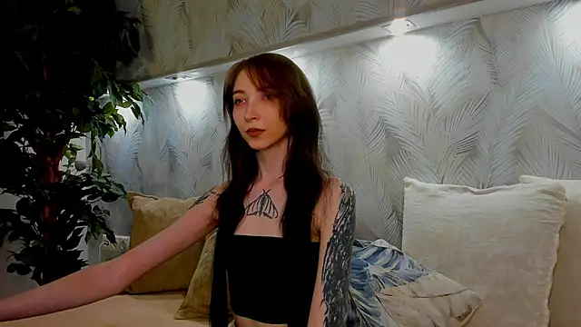 Ellen Hops online show from 06/03/26, 09:01
