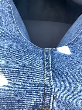 Snapshot of ratemydickbabe chatting on 12/17/25, 08:09 ratemydickbabe online show from 12/17/25, 08:09