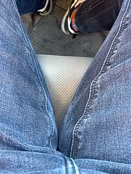 Snapshot of ratemydickbabe chatting on 12/18/25, 09:26 ratemydickbabe online show from 12/18/25, 09:26