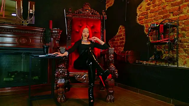 Snapshot of MoniqueResse chatting on 03/18/26, 02:09 MoniqueResse online show from 03/18/26, 02:09