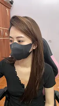 Lunamoon68 online show from 04/25/26, 04:04