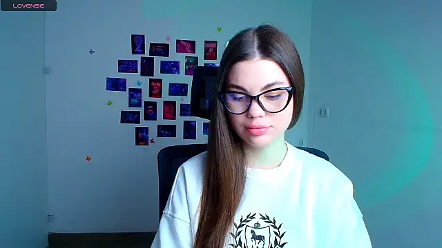 Violetta Brilliant online show from 01/06/26, 01:04