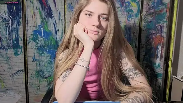 Snapshot of Adell_Love chatting on 05/10/26, 03:28 Adell Love online show from 05/10/26, 03:28