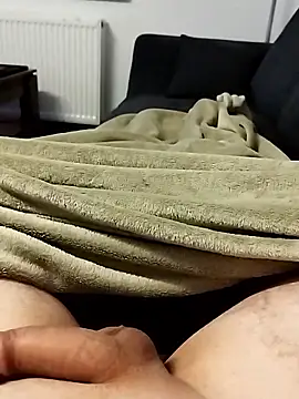 Snapshot of Basti104 chatting on 01/09/26, 11:46 Basti104 online show from 01/09/26, 11:46