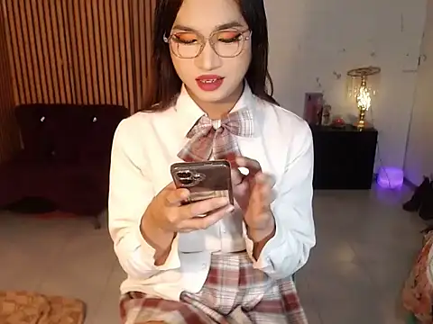 Snapshot of Sweet_kendall_xxx chatting on 04/27/26, 02:37 Sweet kendall xxx online show from 04/27/26, 02:37